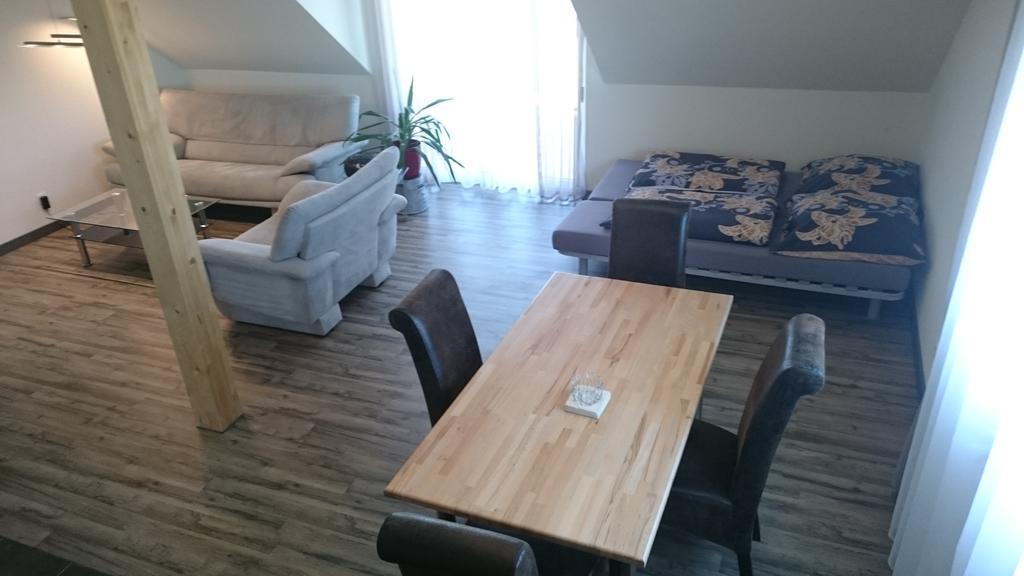 Appartamento Casa Helvetia Rheinhausen Esterno foto
